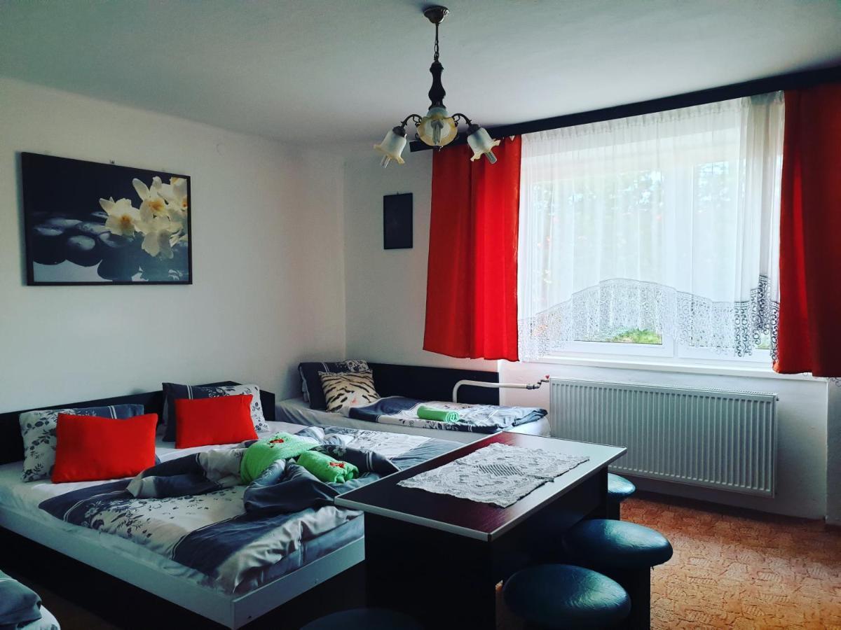 Penzion U Veroniky Zdiar Bagian luar foto